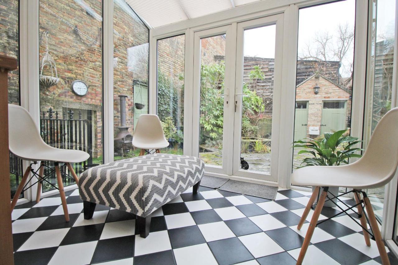 Unique Cambridgeshire Home Full Of Character Ely Exterior photo
